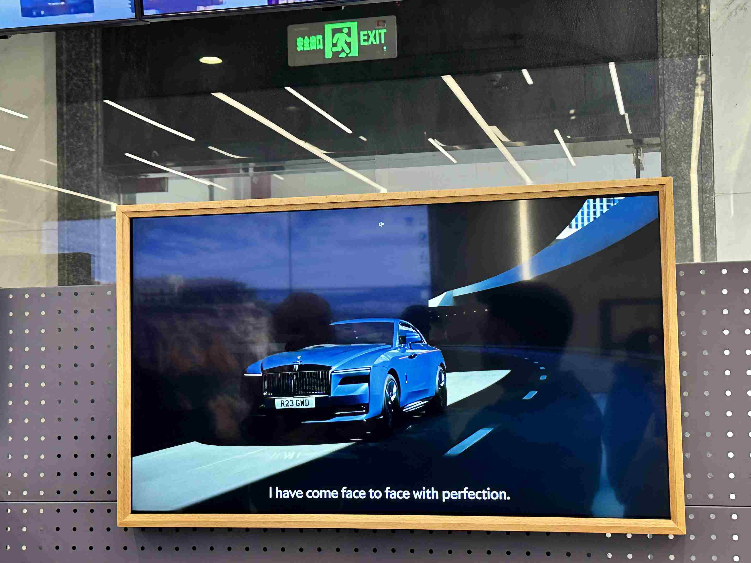 WiFi Tenues Wall Monte Digital Signage Displays Ars Ars Ars Frame 18,5 / 21,5 / XXXII / XLIII / LV / LXV